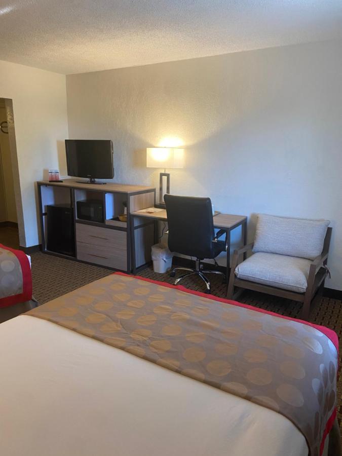 Ramada By Wyndham West Atlantic City Egg Harbor Township Bagian luar foto