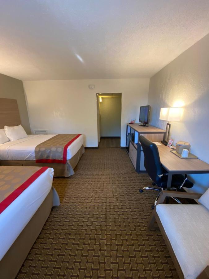Ramada By Wyndham West Atlantic City Egg Harbor Township Bagian luar foto