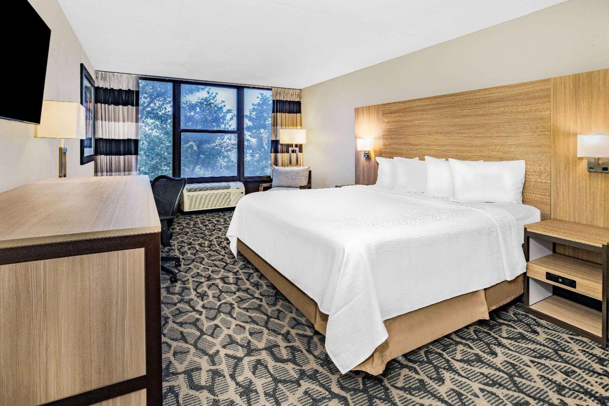 Ramada By Wyndham West Atlantic City Egg Harbor Township Bagian luar foto