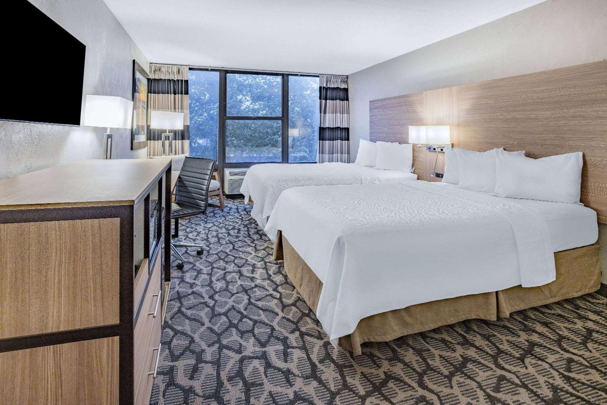 Ramada By Wyndham West Atlantic City Egg Harbor Township Bagian luar foto
