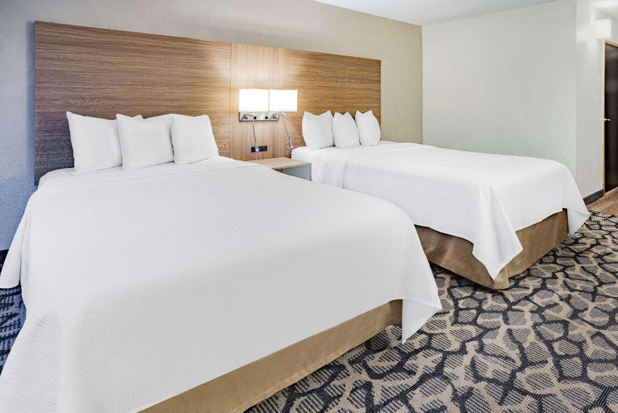 Ramada By Wyndham West Atlantic City Egg Harbor Township Bagian luar foto