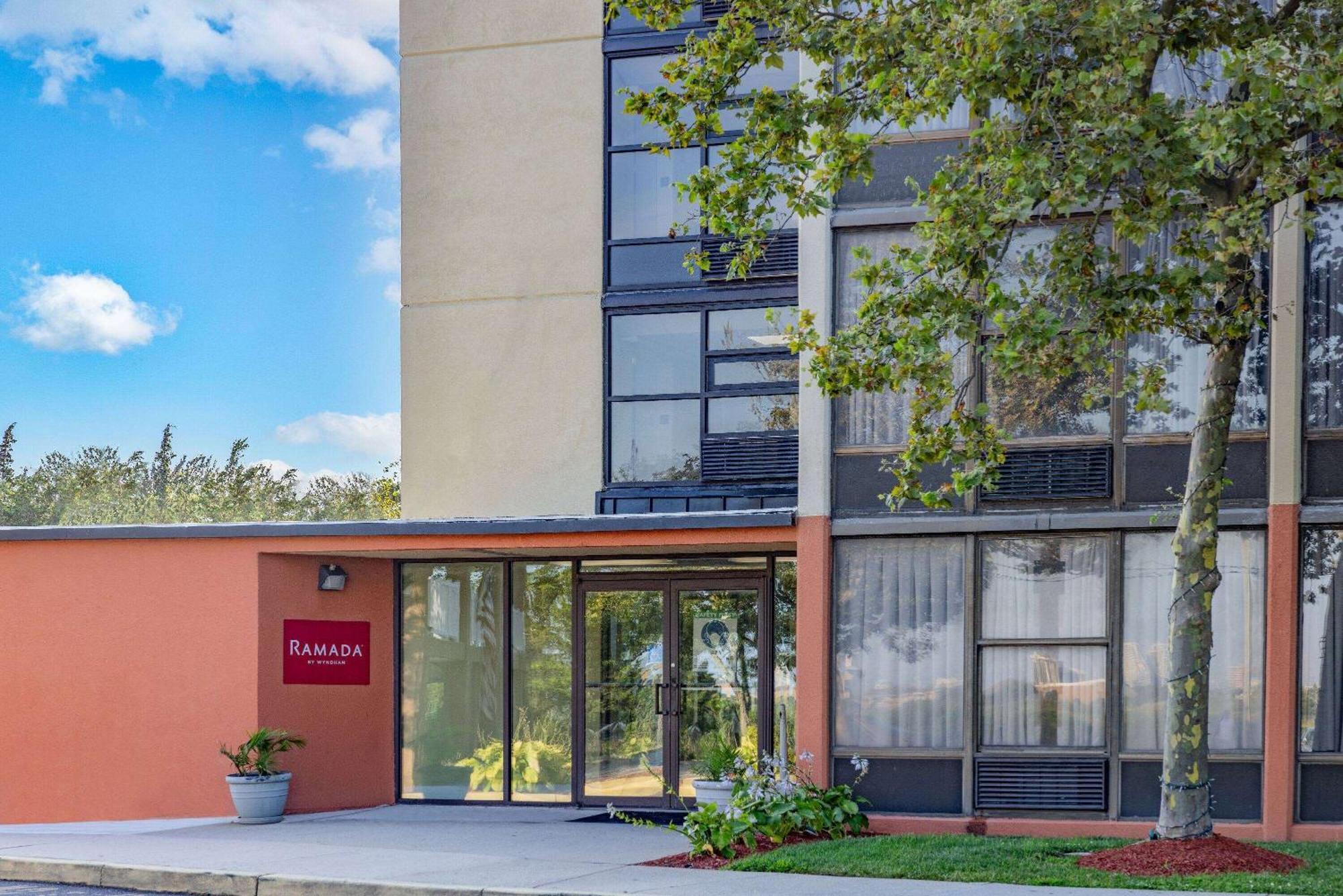 Ramada By Wyndham West Atlantic City Egg Harbor Township Bagian luar foto
